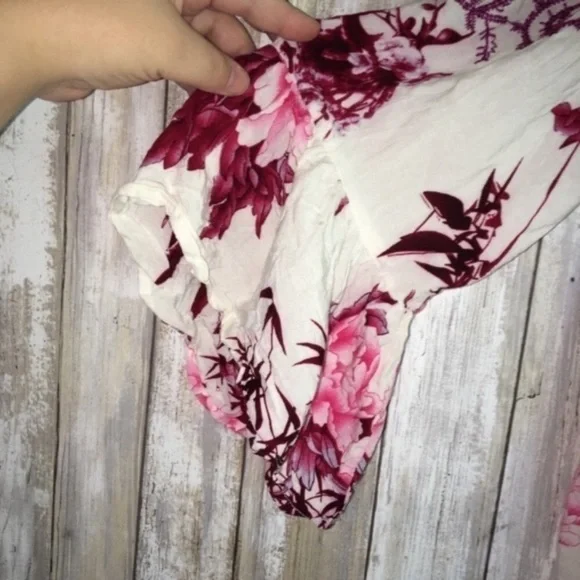 Entro Pink Floral Cold Shoulder Blouse - Picture 3 of 5